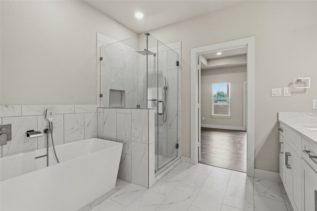 Photo - 8025 Virgil St