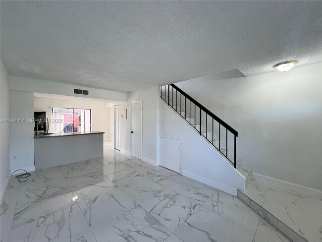 Photo - 1909 SW 107th Ave