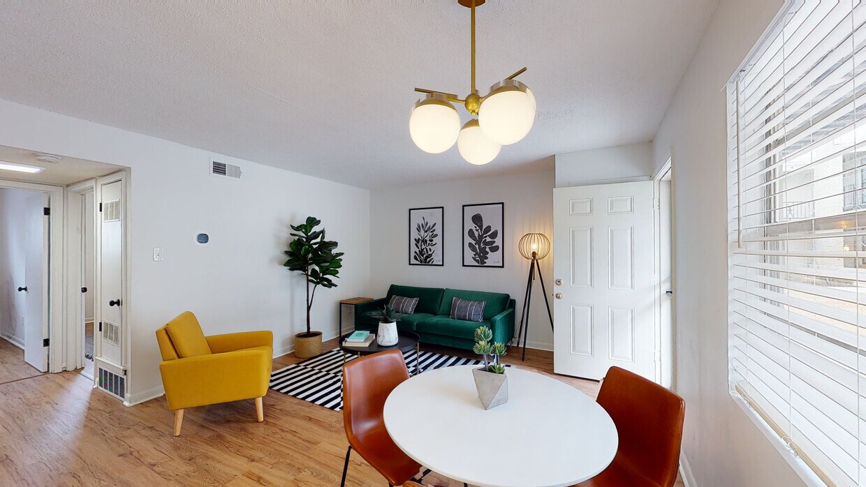 Photo - Courtyard @ Ironworks Apartments