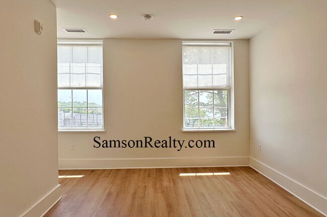 Photo - 31 Hope St Unit 113