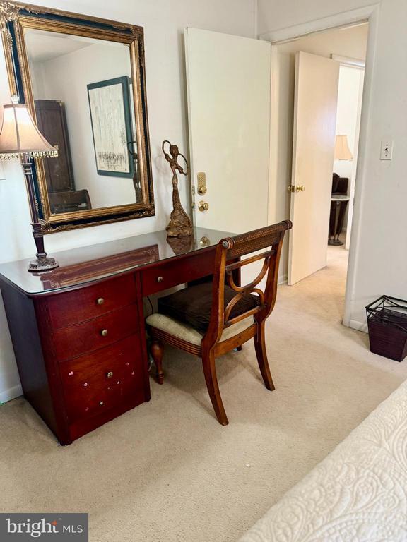 Photo - 637 22nd St S