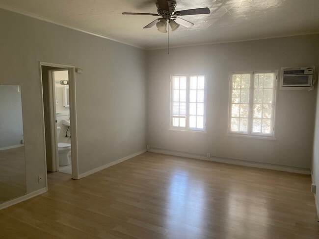 Photo - 628 E Elk Ave Unit 203