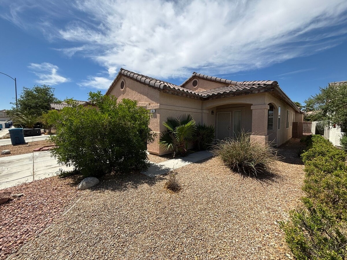 Beautiful 3Bed/2Bath Single Story Home loc... - Beautiful 3Bed/2Bath Single Story Home loc...