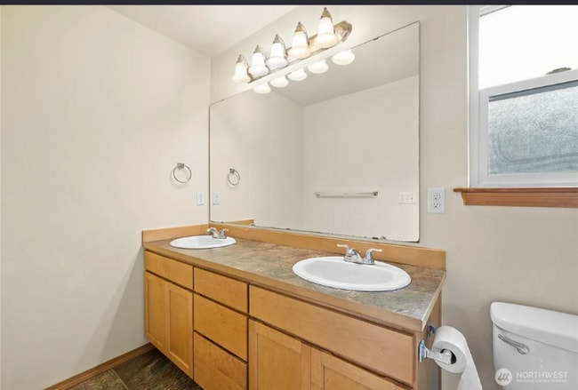 Photo - 3128 Broadway Unidad C