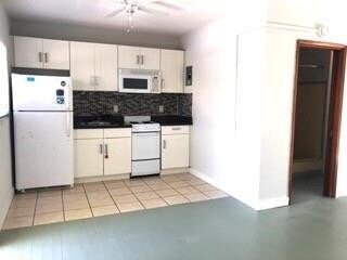 Photo - 3200 NE 5th Ct Unit WEST