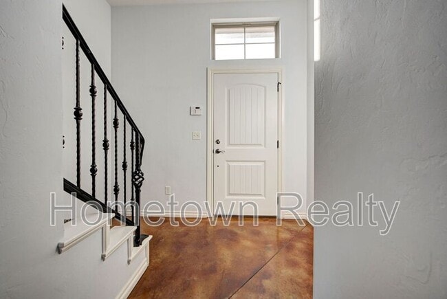 Photo - 459 S Fretz Ave