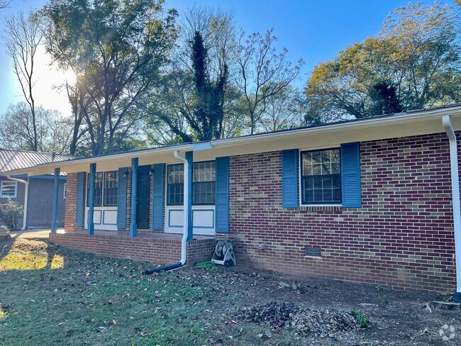 Building Photo - 3/2 Eastside Home that was just remodeled ...