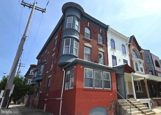 Photo - 1543 N 33rd St Unit 2