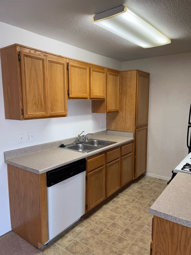 Photo - 4730 E Craig Rd Unit 2099