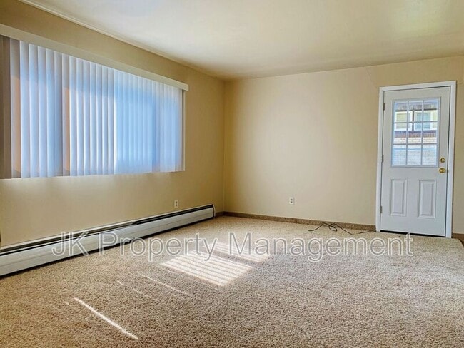 Photo - 2100 4th St NE Unidad #2