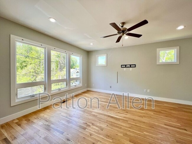 Photo - 308 London Rd