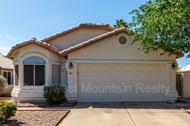 Photo - 881 E Baylor Ln