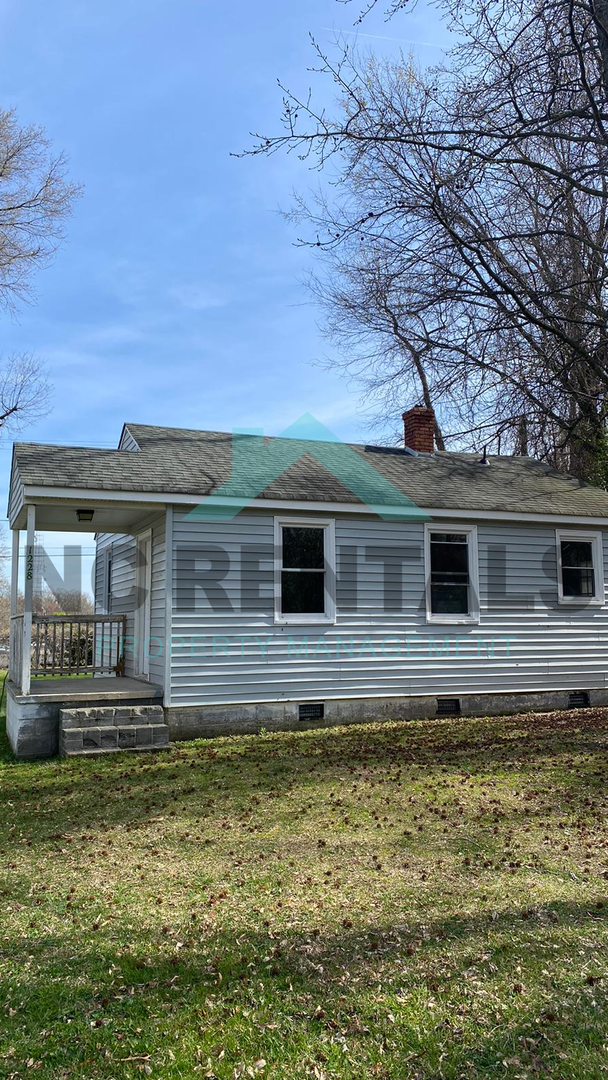 Photo - 1228 E Lindsay St House