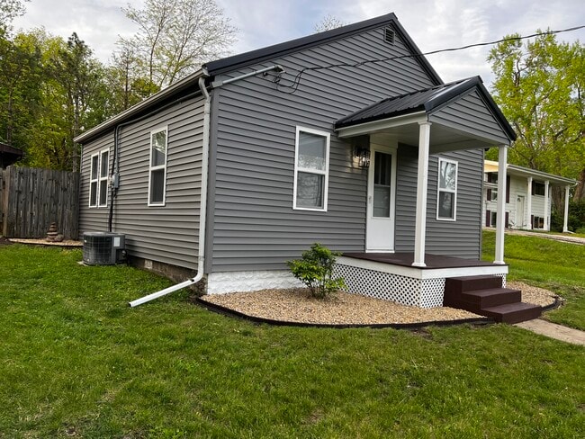 Photo - 103 Reagan Dr