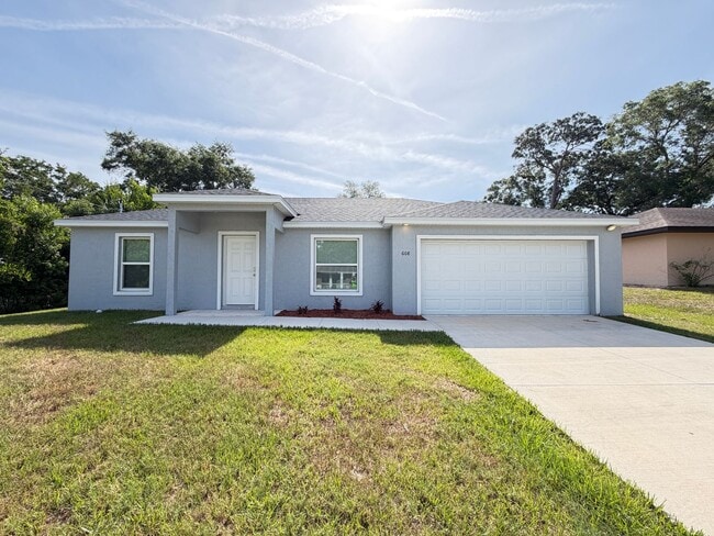 Building Photo - Spacious & Modern Inverness Gem – Your Dream 3-Bed Home!