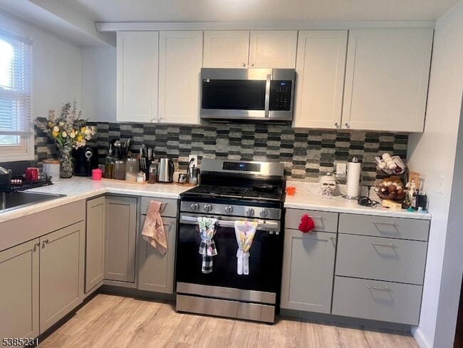 Photo - 304 Caldwell Ave Unit 306