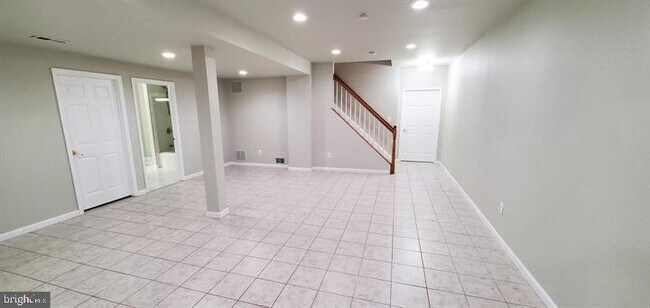 Building Photo - 20153 Valhalla Square Rental