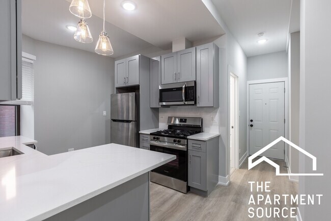 Photo - 454 W Belden Ave Unit 2