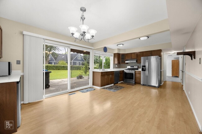 Photo - 120 Tamworth Pl