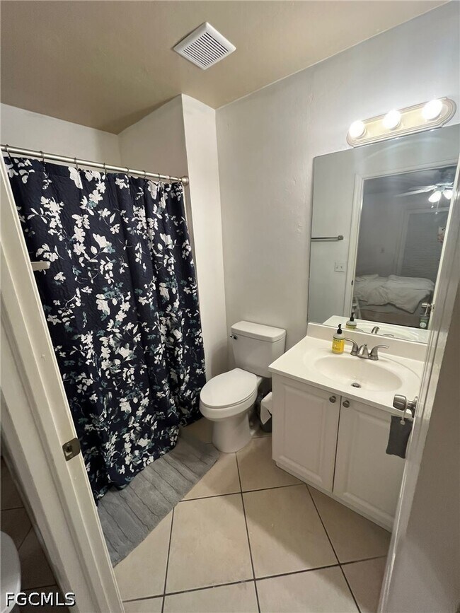 Photo - 301 SE 25th Ln