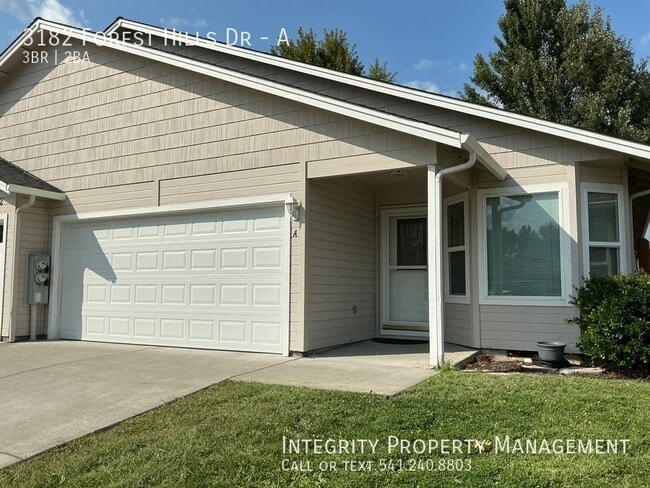 Building Photo - 3182 Forest Hills Dr Rental