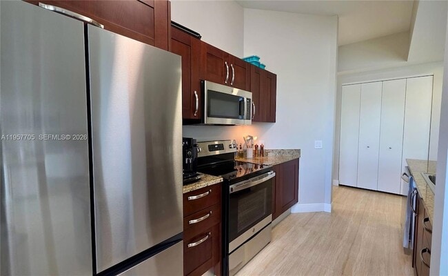 Photo - 20000 E Country Club Dr Unidad 402