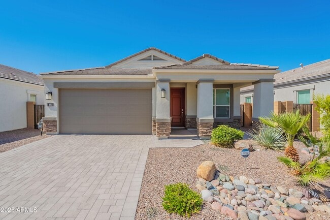 Photo - 2055 E Northwood Dr House