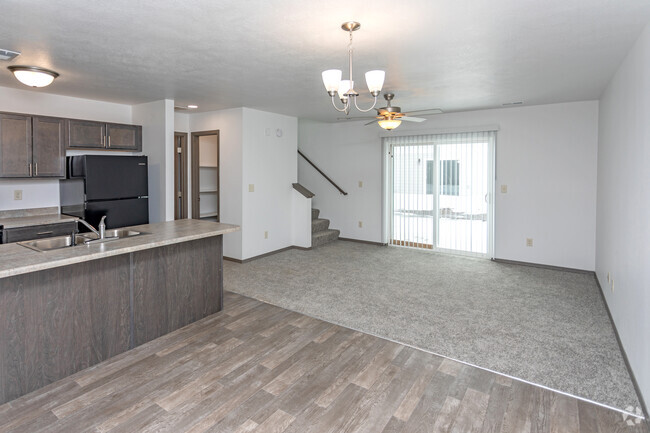 Interior Photo - Creekside Commons Rental