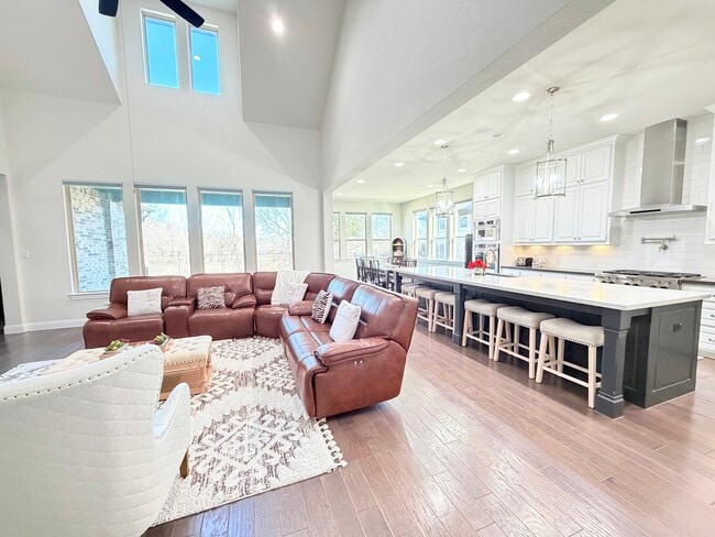 Photo - 6817 Golf Club Dr