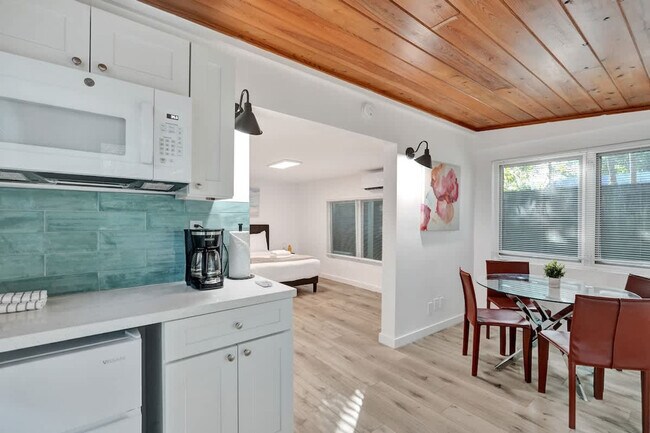 Photo - 1115 SW 4th St Unidad SI ID1503931P