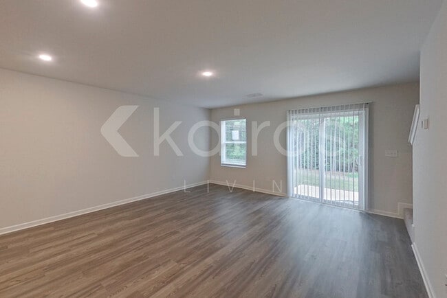 Photo - 372 Ironwood Ct