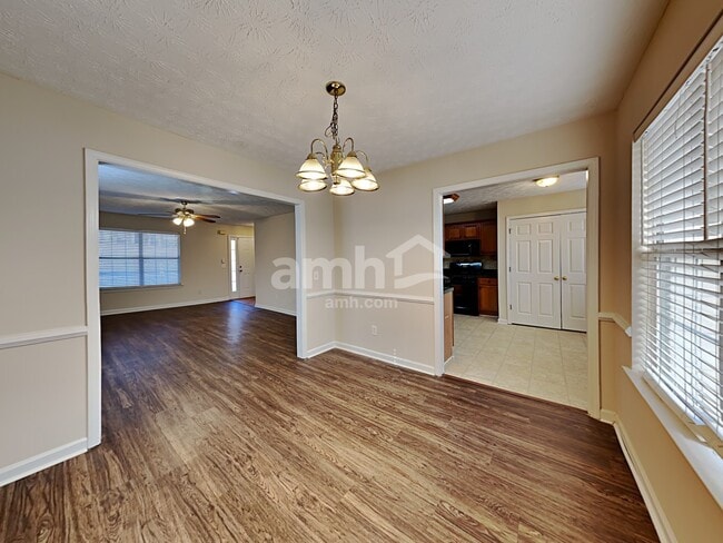 Photo - 6035 Savannah Dr