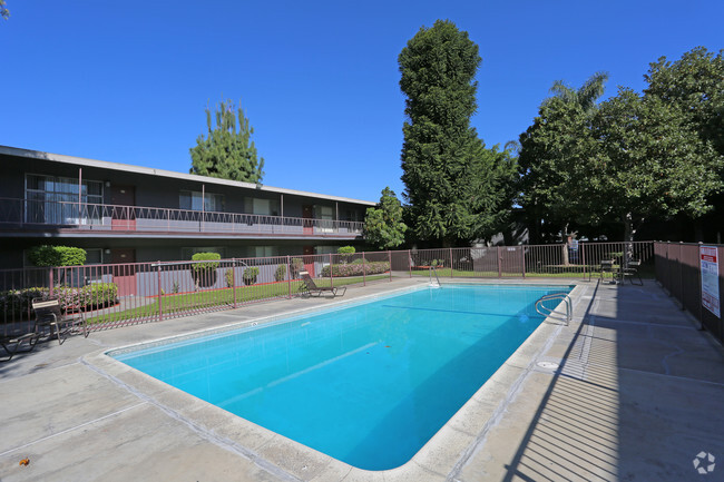 Boardwalk & Park Place - Boardwalk & Park Place Apartments