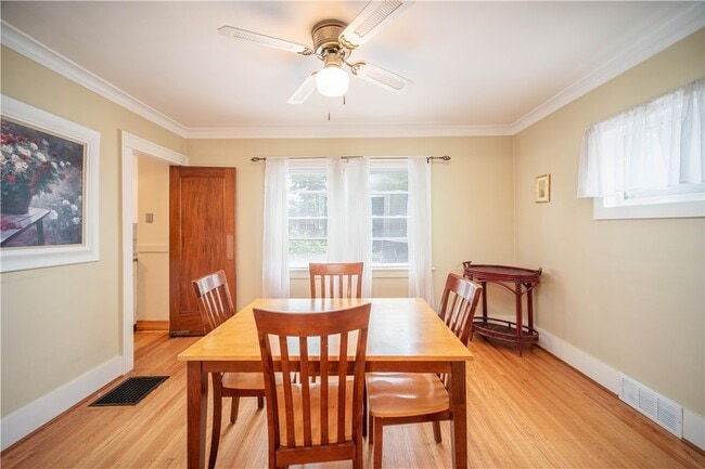 Photo - 101 Crittenden Blvd
