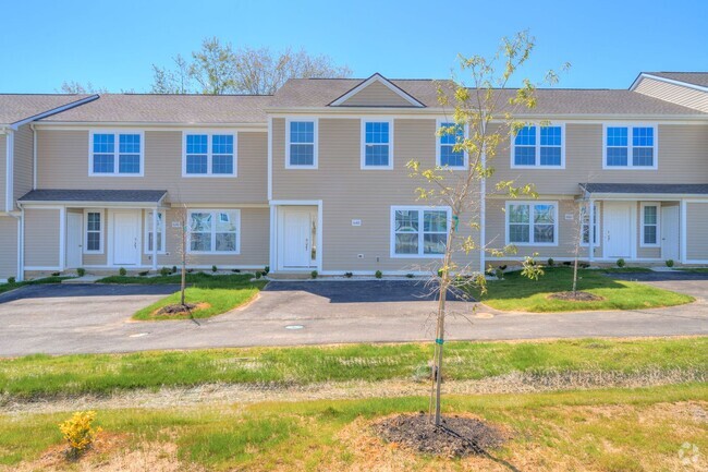 Building Photo - Oak Tree Townhome | 3 Bedrooms, 3.5 Bathro...