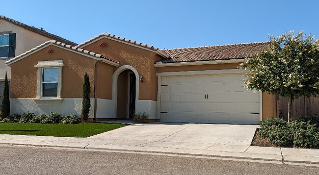 Photo - 3893 Griffith Ave