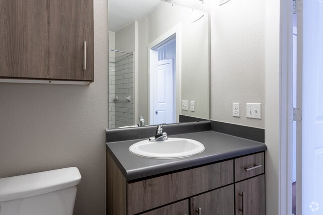 1HAB, 1BA - 583 ft² - The Studio at ThinkEast