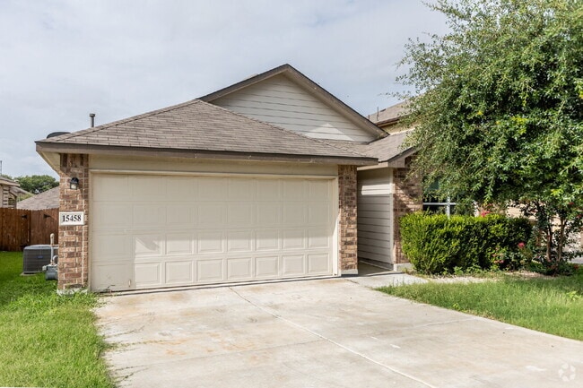Building Photo - 15458 Bobwhite Quail Rental