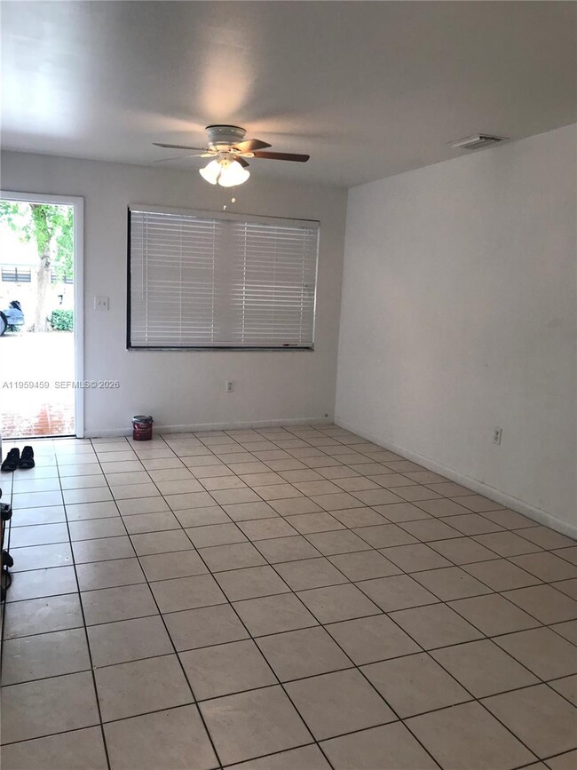 Photo - 1017 SW 8th St Unit 1-4