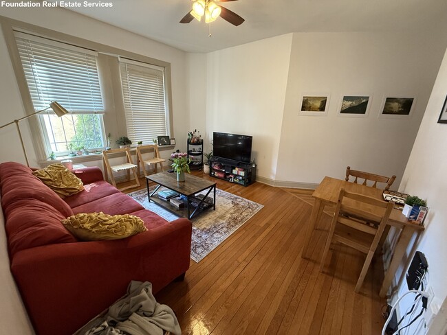 Photo - 136 Sutherland Rd Apartments Unit 3