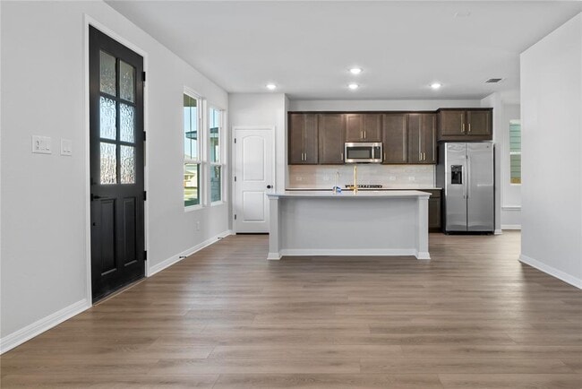 Photo - 117 Kiowa Bnd