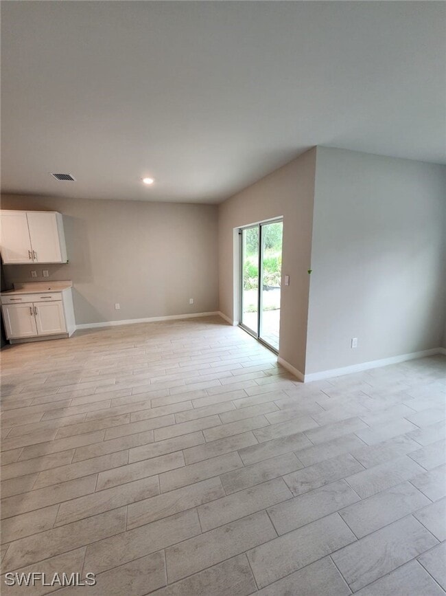 Photo - 2320 Thurlow St