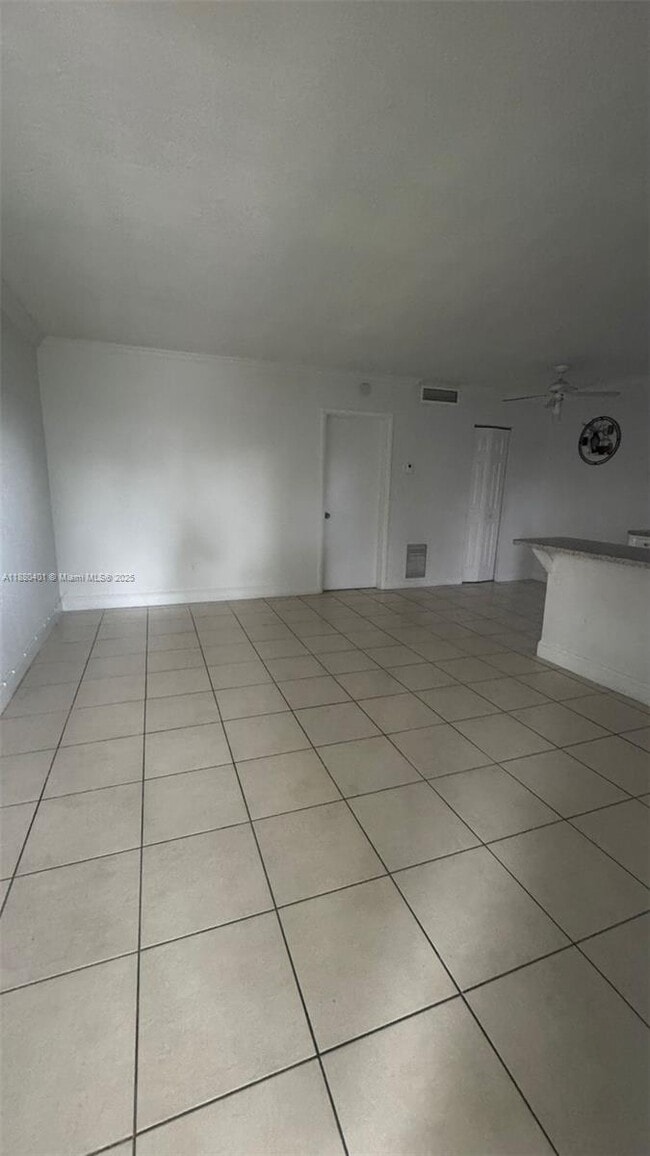 Photo - 890 NW 45th Ave Unidad 39