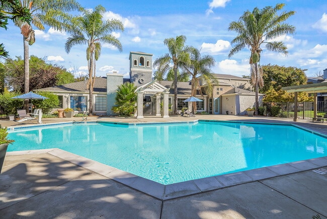 Building Photo - Mission Peaks II