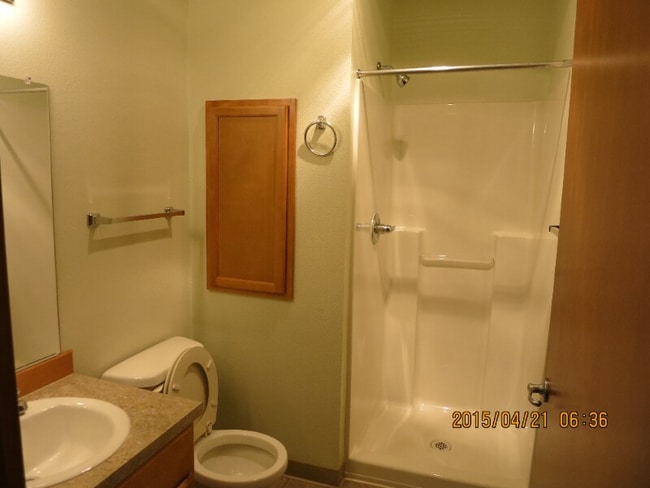 Photo - 12231-12239 SE Bush St Unit 75