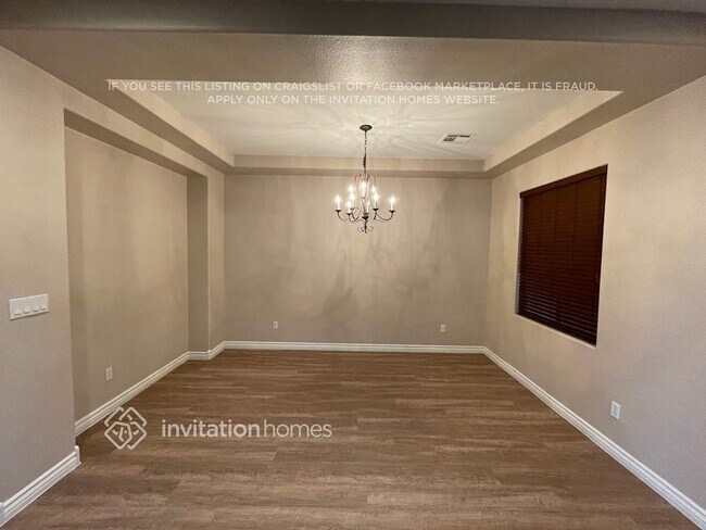 Photo - 5492 Oatfield St