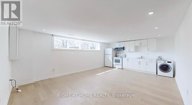 Photo - 118 Clifton Ave
