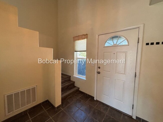3062 Doubletree Ln