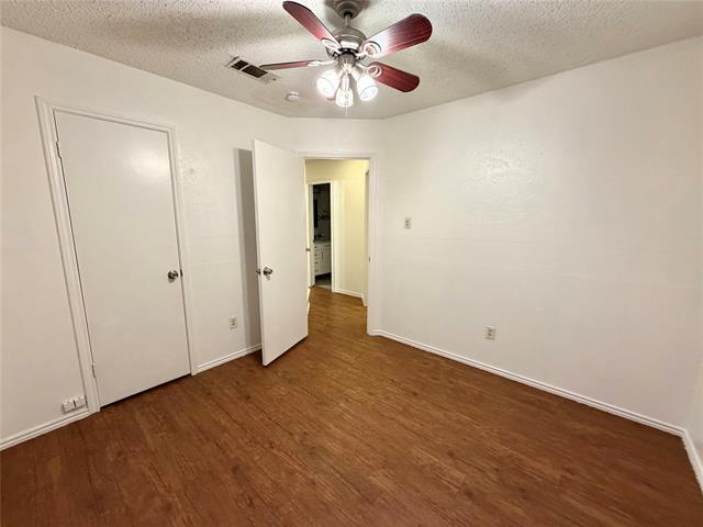 Photo - 2704 Mill Trce