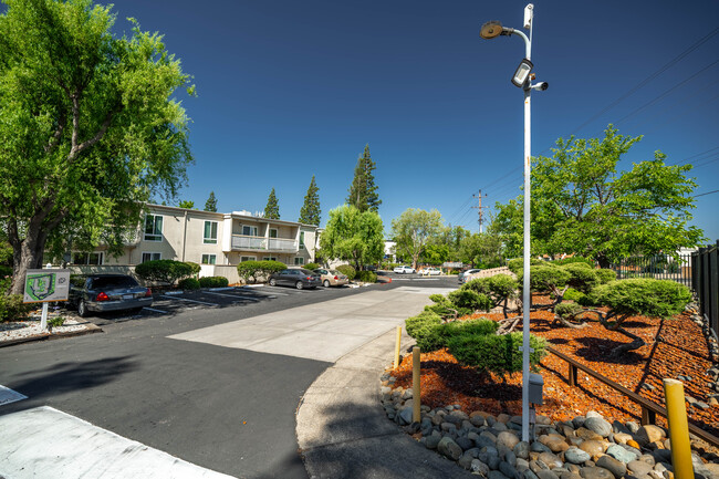 Del Dayo Senior Apartments